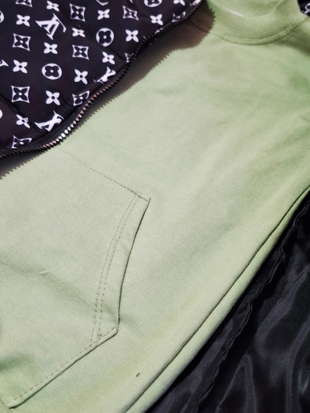 ست بلوز شلوار LV +پافر کلاه دار